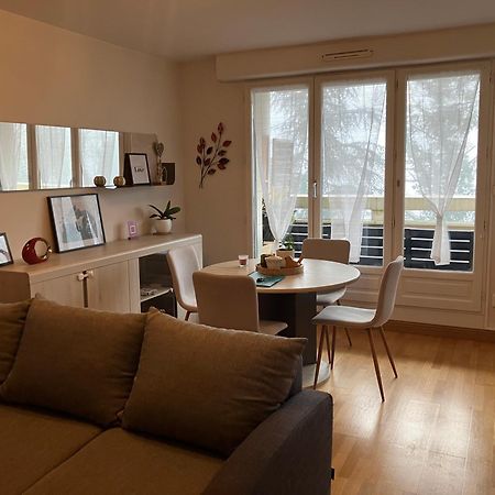 Appartement Avec Parking & Linge Inclus & Local Velos Blois Exterior foto